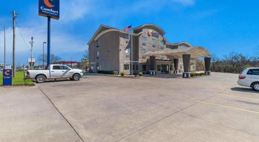 Comfort Inn & Suites Atoka Exterior photo
